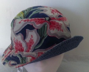 reversible hawaiian bucket hat