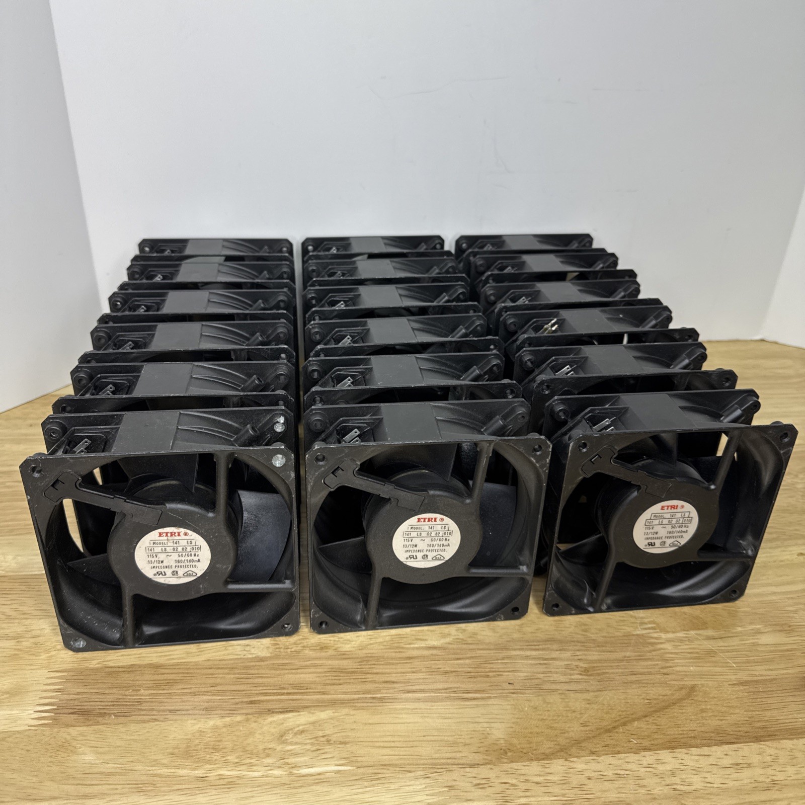 Lot Of 18 - ETRI COOLING FANS - Model 141 LS - 02 82 010 - 115v 50/60Hz Untested