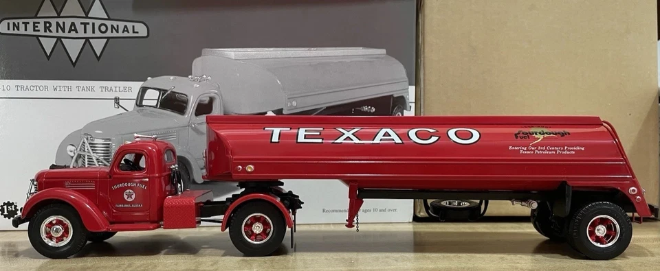 FIRST GEAR 1:34 KB-10 1949 Texaco Tractor Trailer Sourdough Tanker Truck Red NIB - Image 3 of 4