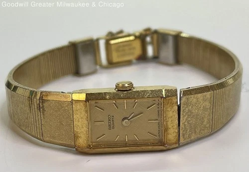 Vintage Seiko Quartz Gold Tone Watch W/ Safety Chain 21g