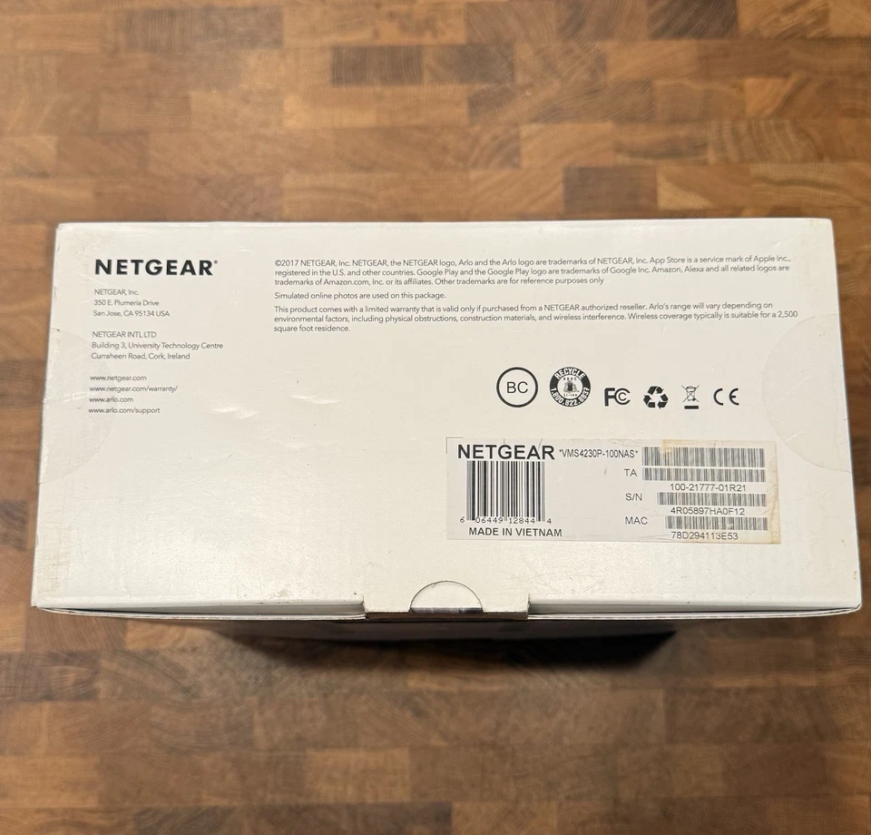 Cámara de seguridad Netgear Arlo Pro 2 1080p HD 2 cables sin caja abierta nueva Foto 2 de 4