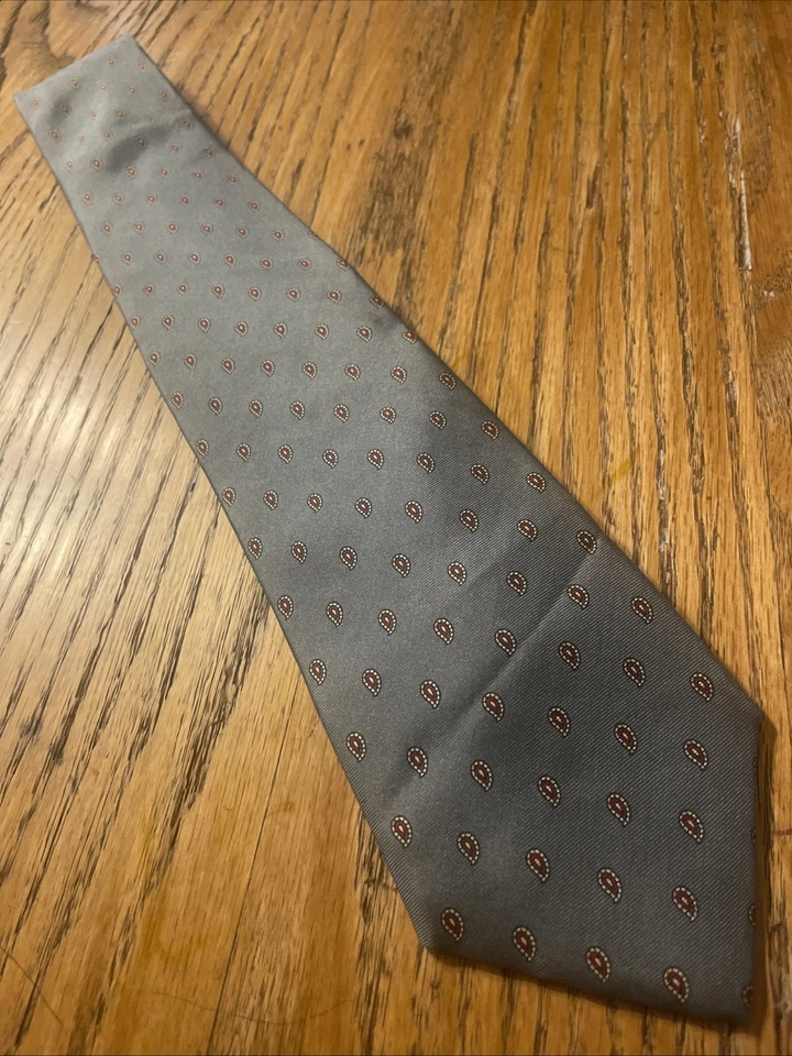 Corbata vintage usada en excelente estado Carson Pirie Scott seda cachemira foulard para hombre hecha en EE. UU. Foto 2 de 4