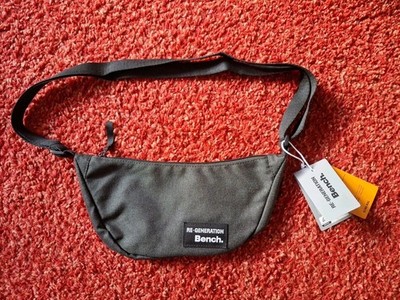 Sling Bag, Crossbody Brusttasche, Umhängetasche, dunkelgrau/schwarz, NEU, Bench