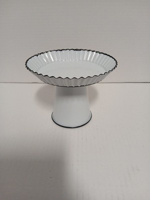 Small White 5 1/2'' Tin Ruffled Mini Pedestal Stand, Hobby Lobby, Cupcake, Cookie