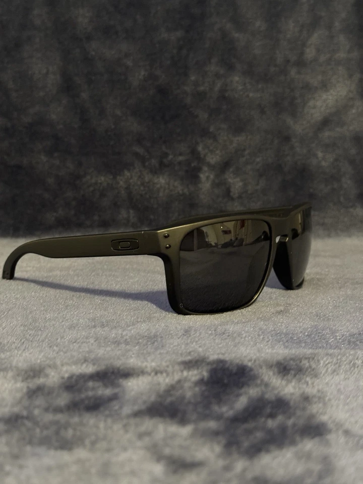 NEW Oakley Holbrook XL Prizm Men's Polarized Sunglasses OO9417 MATTE BLACK - Image 3 of 4