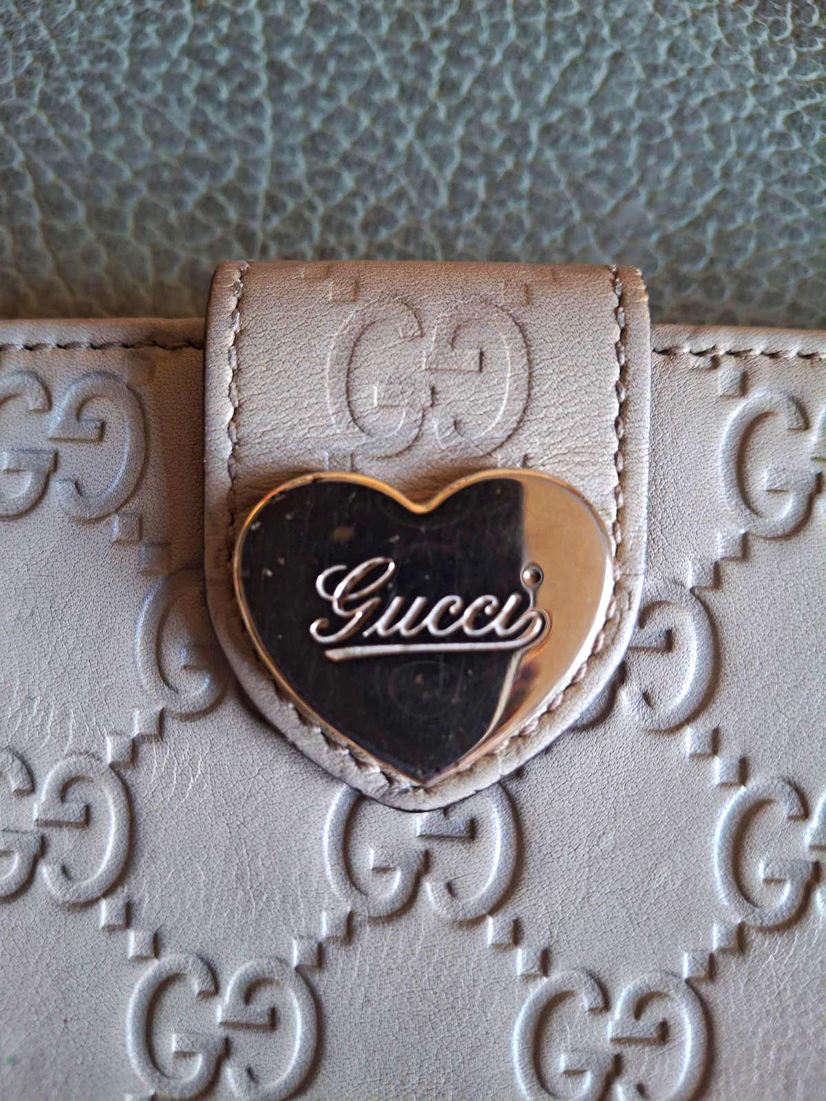 Gucci Portemonnaie Vintage Herz Beige Leder