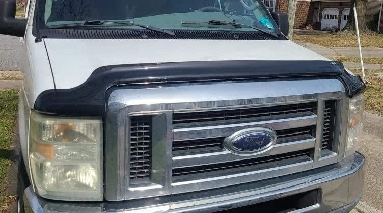 Protector de capó AVS BugFlector deflector protector contra insectos para 08-24 Ford E350 E450 E150 Foto 2 de 4