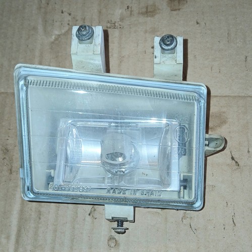 Hella Nebelscheinwerfer links für VOLKSWAGEN POLO BERLINA (6N2) 1996