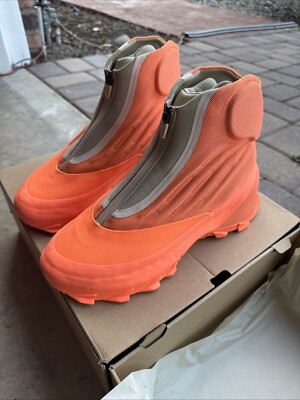Size 9 - adidas Yeezy 1050 Hi-Res 2022