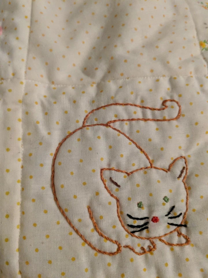 Arte de pared infantil vintage bordado a mano ¡¡¡¡ESTO ES MÁS QUE INCREÍBLE!!!!! Foto 2 de 4