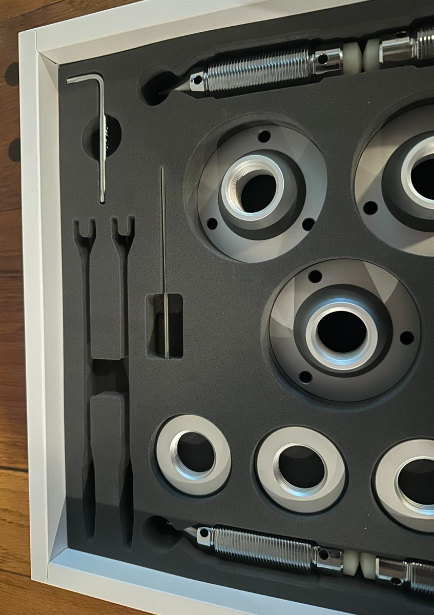 B&W800 Series Diamond スパイクフットキット Bowers & Wilkins 800 Series Diamond Speaker Spike Kit OEM Feet +
