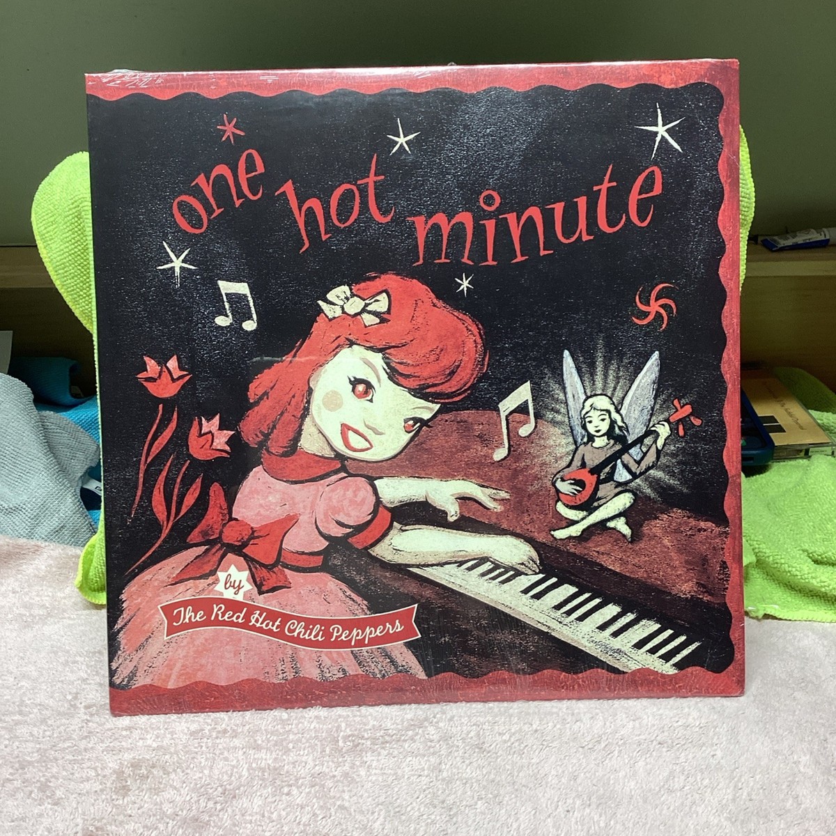 One Hot Minute by Red Hot Chili Peppers (Record, 2012) 93624952220 