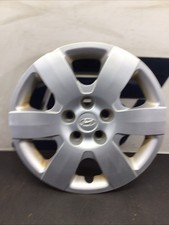2008 Hyundai Sonata - 16 Hubcap Flaw 2008 Hyundai Sonata - 16 Hubcap Flaw