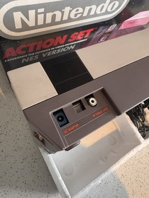 Nintendo NES Action Set - Console in scatola con Mario / Duck Hunt e Light Gun