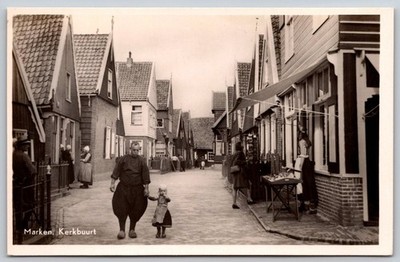 Marken Kerkbuurt Netherlands RPPC Folk Costume Street Scene Postcard C287