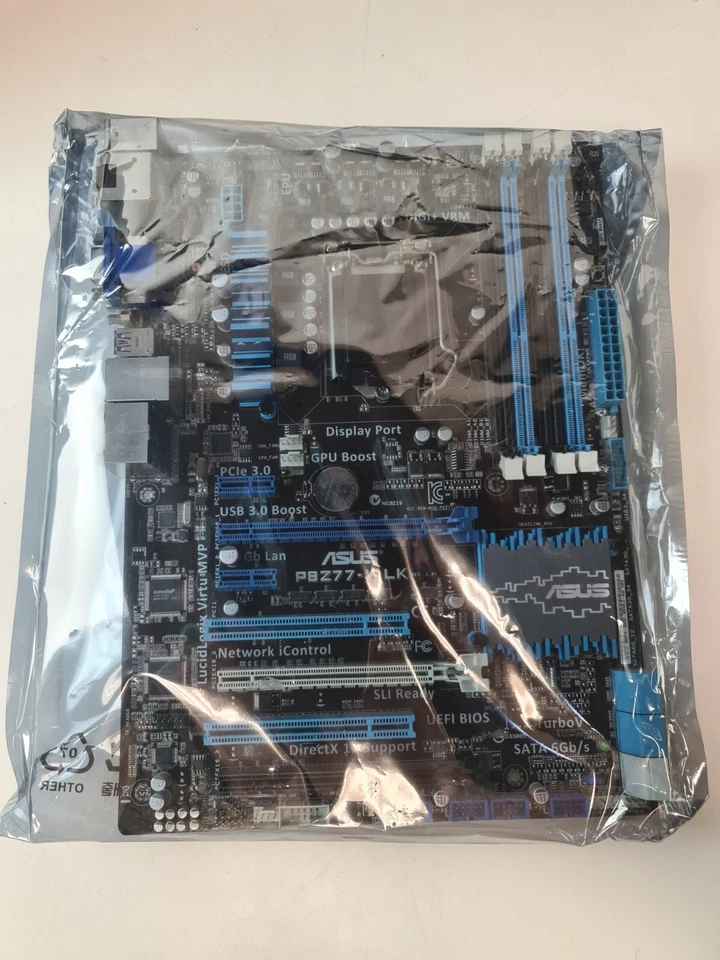 carte mere Asus p8z77-v LK socket intel lga1155 lga 1155 h77 p8 z77 v LK - Photo 4/4
