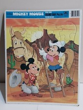 VINTAGE 1983 WALT DISNEY FRAME TRAY PUZZLE WITH PICTURE ON THE BACK