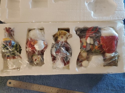 Set of 5 snow friends Christmas ornament figures - Picture 2 of 11