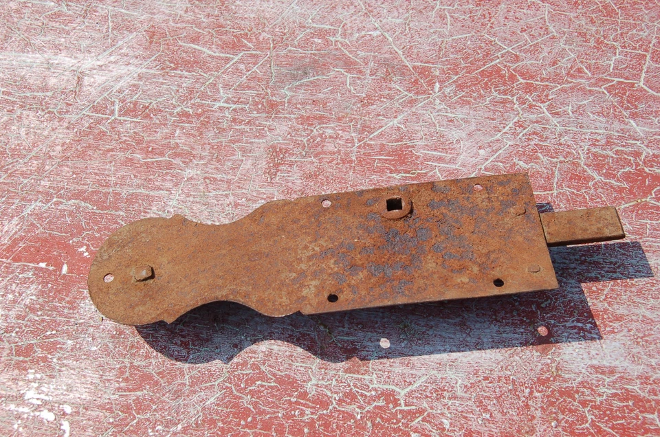 - Gache ancienne de porte ---/A10/ - Photo 2/3
