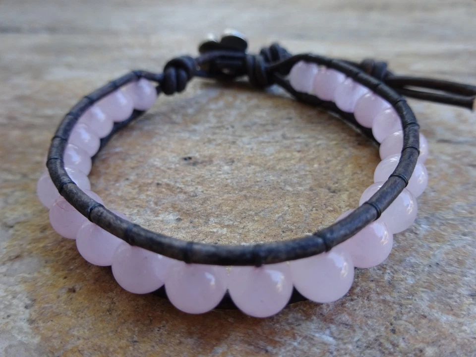 Pulsera de cuero marrón envolvente única con cuentas de piedras preciosas de cuarzo rosa para mujer 7"  Foto 2 de 4