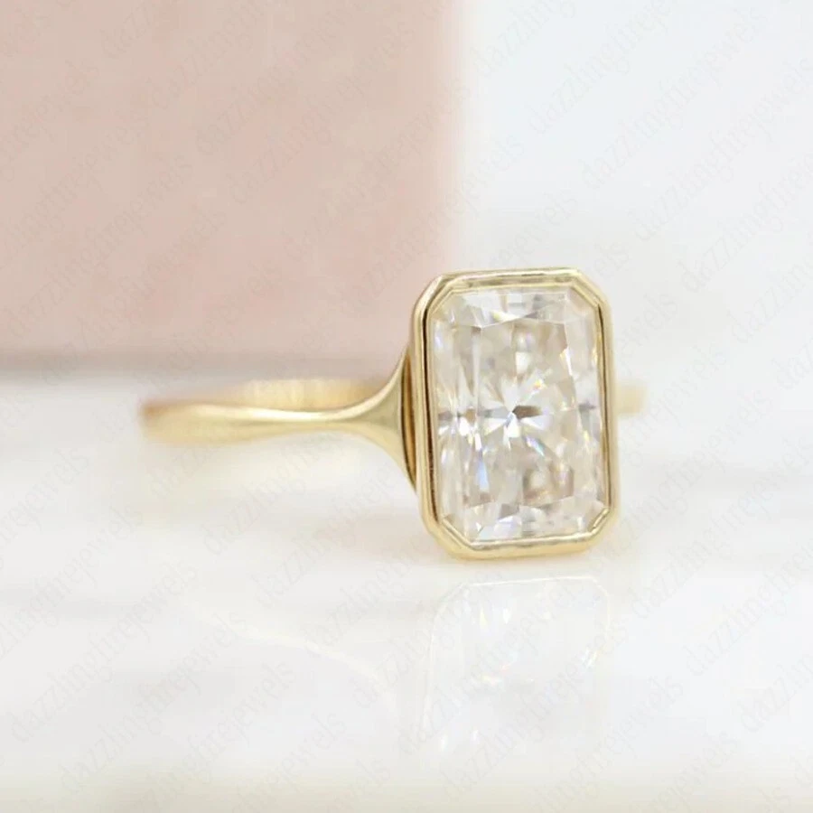 2.80Ct Radiant G VVS1 IGI Lab Grown Diamond Engagement Ring In 14K Yellow Gold - Image 3 of 4