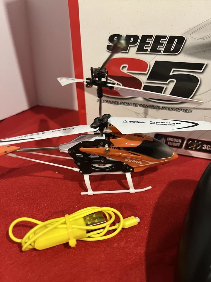 Syma S5 3 Channel Remote Control Helicopter With USB Charging Cable Tested. - Image 4 of 4