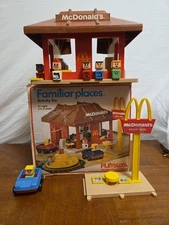 Playskool Familiar Places McDonalds Playset #430 NEARLY COMPLETE Vintage 1974