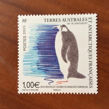 TAAF Yvert Num 729 ** MNH Faune Manchot ANNEE 2015