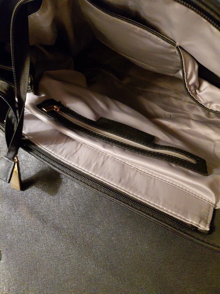 Versace 19v69 Italia Nicoletta Stingray Black Faux Leather Shoulder Tote Bag - Image 4 of 4