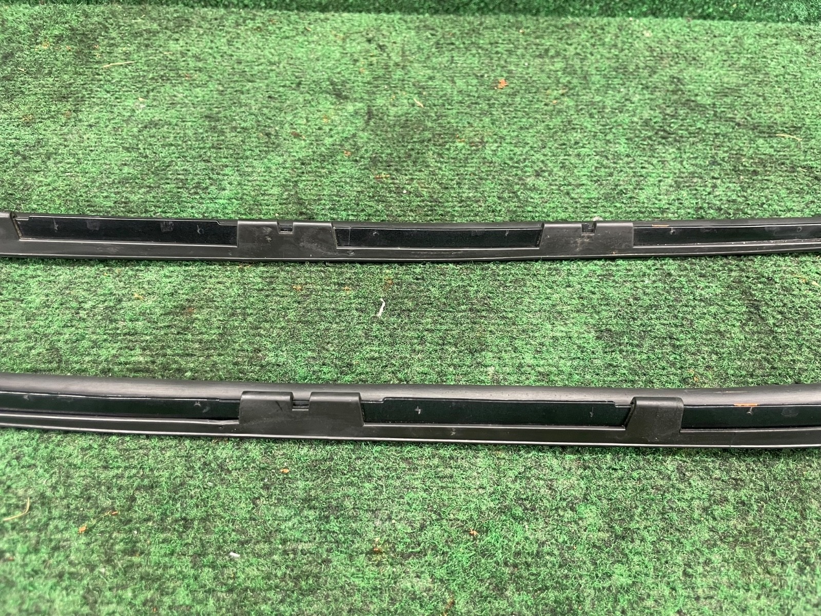 Bentley Continental GT 2003-2018 FRONT+RIGHT Window molding