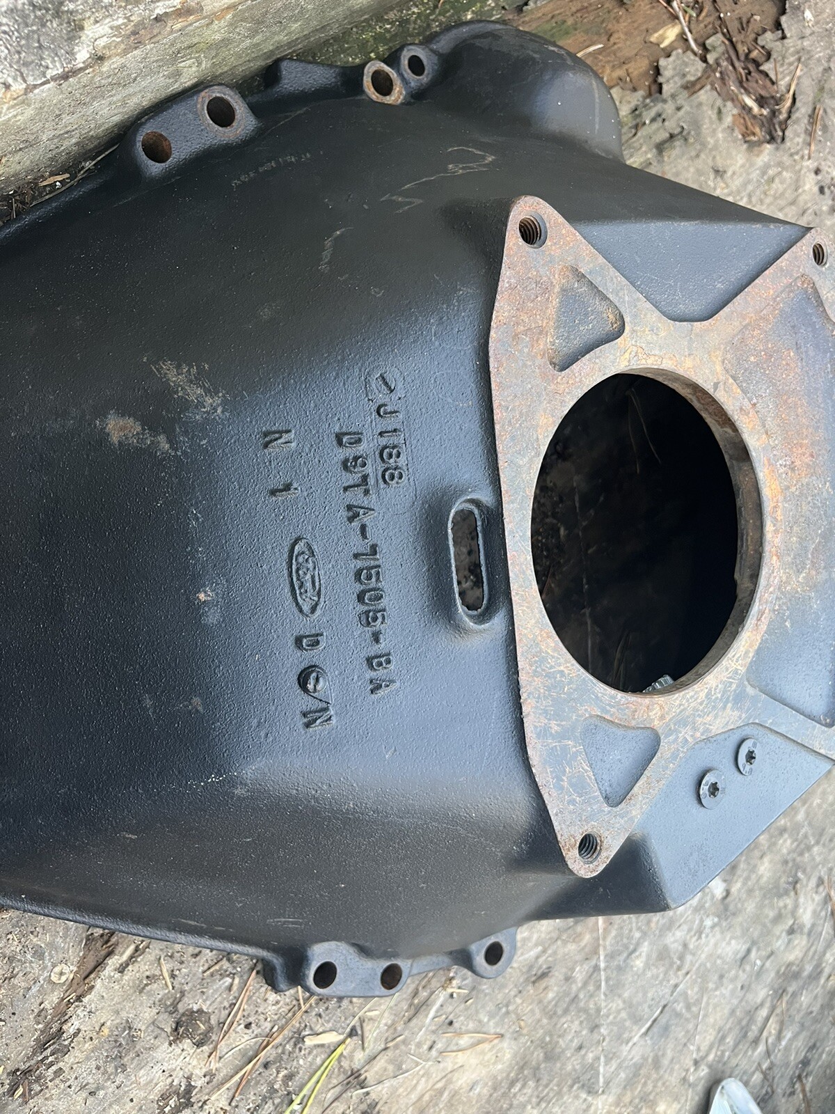 Big Block Ford truck bell housing 351M 400 429 460 D9TA7505AD