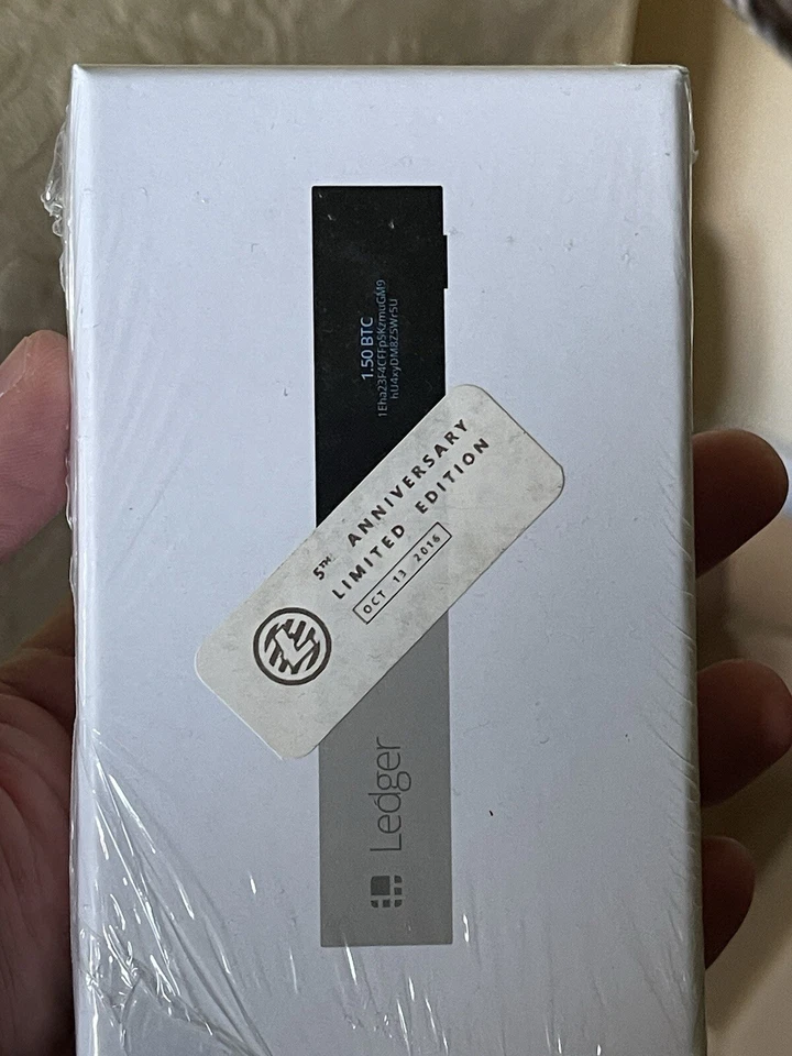 BRAND NEW SEALED Ledger Nano S Limited Edition Litecoin 5th Anniversary ONLY 500 - Image 3 of 4