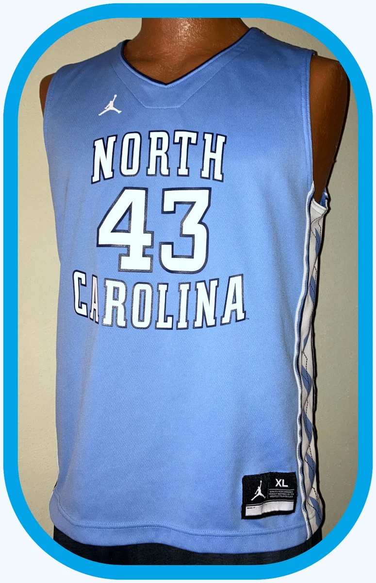 Youth Jordan Brand Carolina Blue North Carolina Tar Heels Replica Team  Basketball Shorts