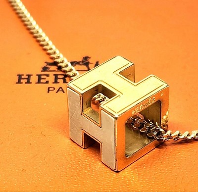 Hermes Top H Logo Necklace Gold & White Luxury Jewelry Used Hermes Top H Logo Necklace Gold & White Luxury Jewelry Used