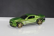 Hot Wheels '10 Ford Shelby GT500 Super Snake Metallic Green Gold Wheels Loose