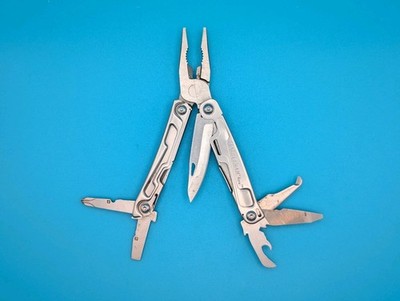 Leatherman Rev 3.8'' Multi-Tool, Stainless! USED
