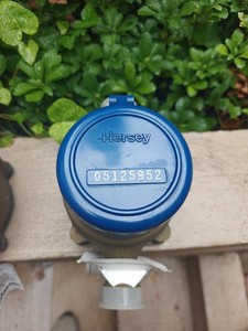 HERSEY  MODEL 430, WATER METER , 5/8" ,Gallons, BRASS BODY!