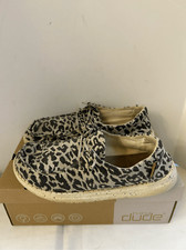 Hey dudes Wendy Woven animal print size 7 cheetah print