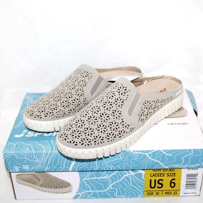 JSPORT womens slip on Mule flats shoe sizes 6-7-8-9 M taupe floral pattern NEW