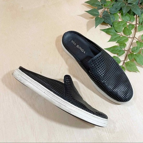 white & black jordan 1