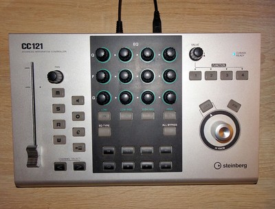 Steinberg CC121 DAW Controller