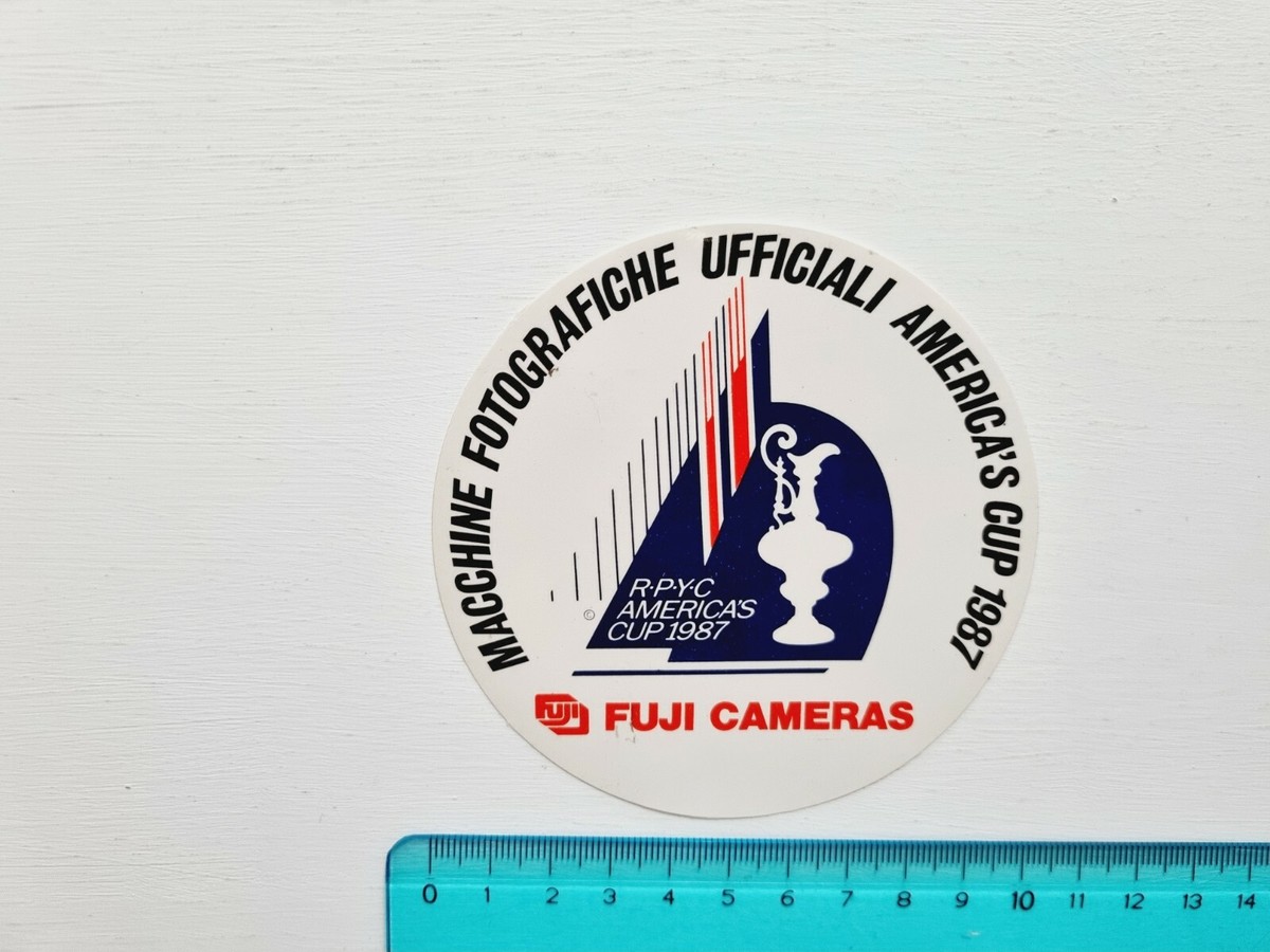 Autocollant Vintage Fuji Film - Publicité America's Cup 87 - Fabriqué En Italie - Très Bon état