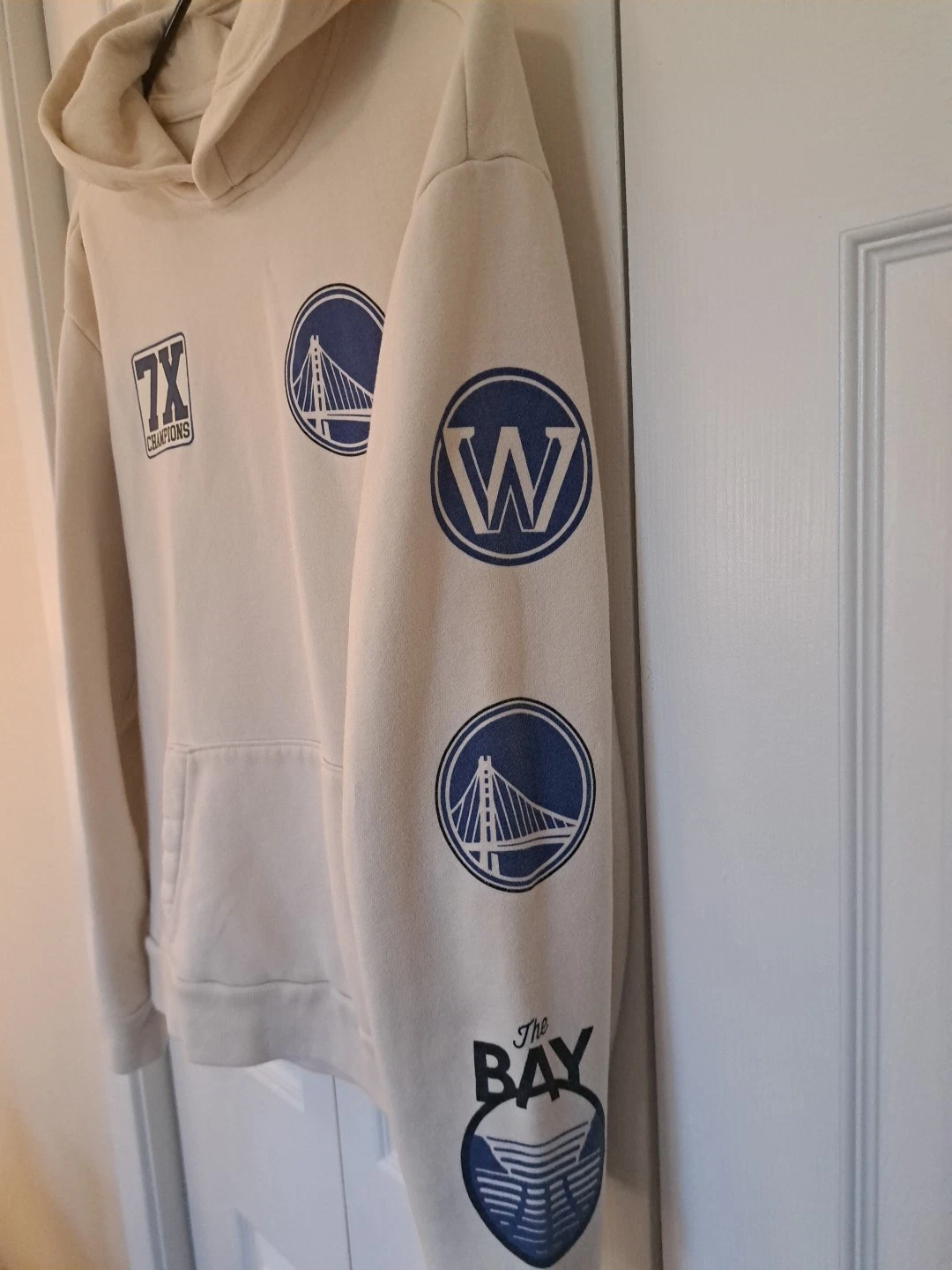 OFF WHITE Felpa con cappuccio Hollister colore avorio guerrieri taglia S