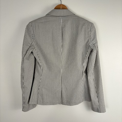 Lauren Ralph Lauren Seersucker Suit Pantsuit Gray/White SZ 4 Blazer & Crop Pant - Picture 15 of 22