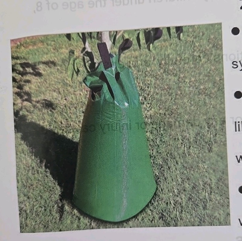 Watering Bags for Trees 20 Gallons 7 Pack Tree Watering Bags Black