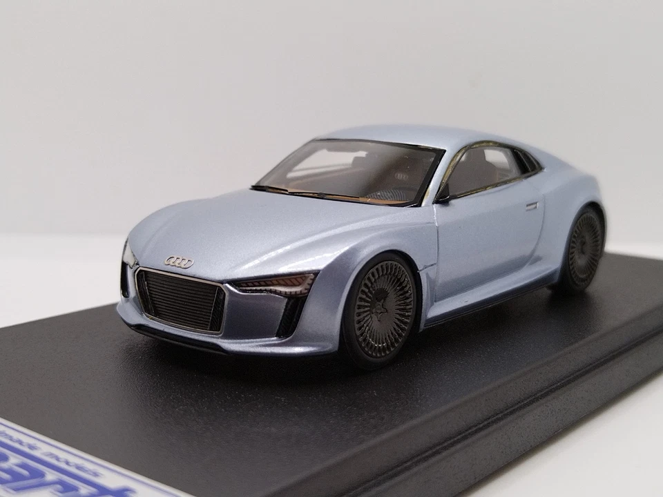 LOOKSMART 1/43 Audi W11 Concept Car Detroit Motorshow 2010. Extremely Rare!  - Image 2 of 4