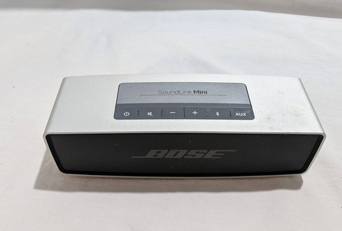 Bose SoundLink  Mini Bluetooth Speaker - Silver- For Parts, Not Working 