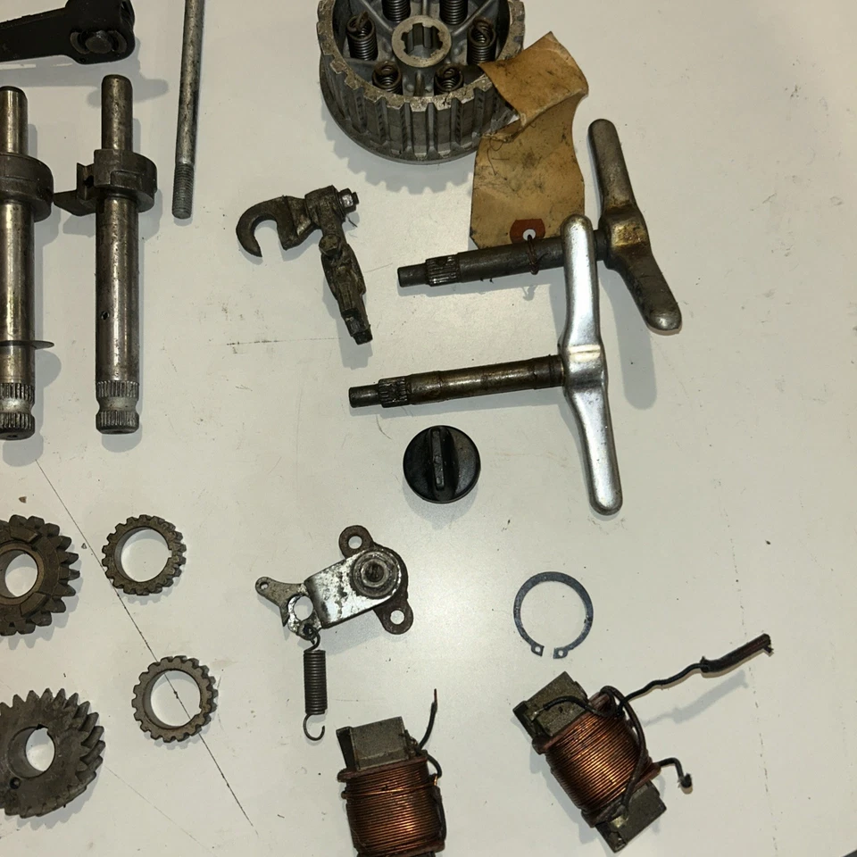 SUZUKI TC90 BLAZER JUEGO DE ENGRANAJES DE TRANSMISIÓN EJE DE TAMBOR DE CAMBIO EMBRAGUE LOTE DE PIEZAS Foto 2 de 4