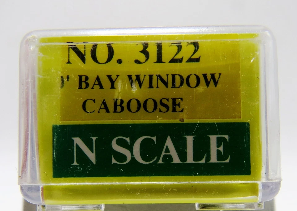 NIB - Model Power N Scale Southern Pacific Bay Window Caboose - NIB - Image 2 of 2