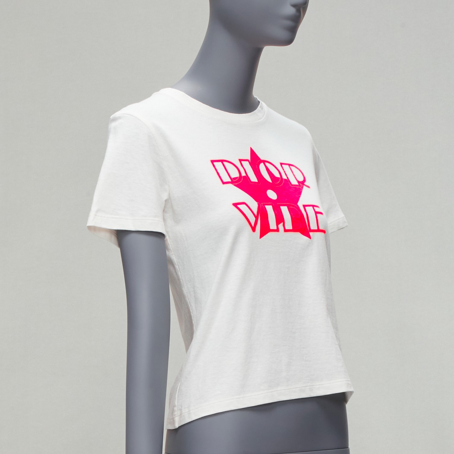 CHRISTIAN DIOR 2022 Dior Vibe neon pink star logo graphic CD bee white tshirt XS image 3